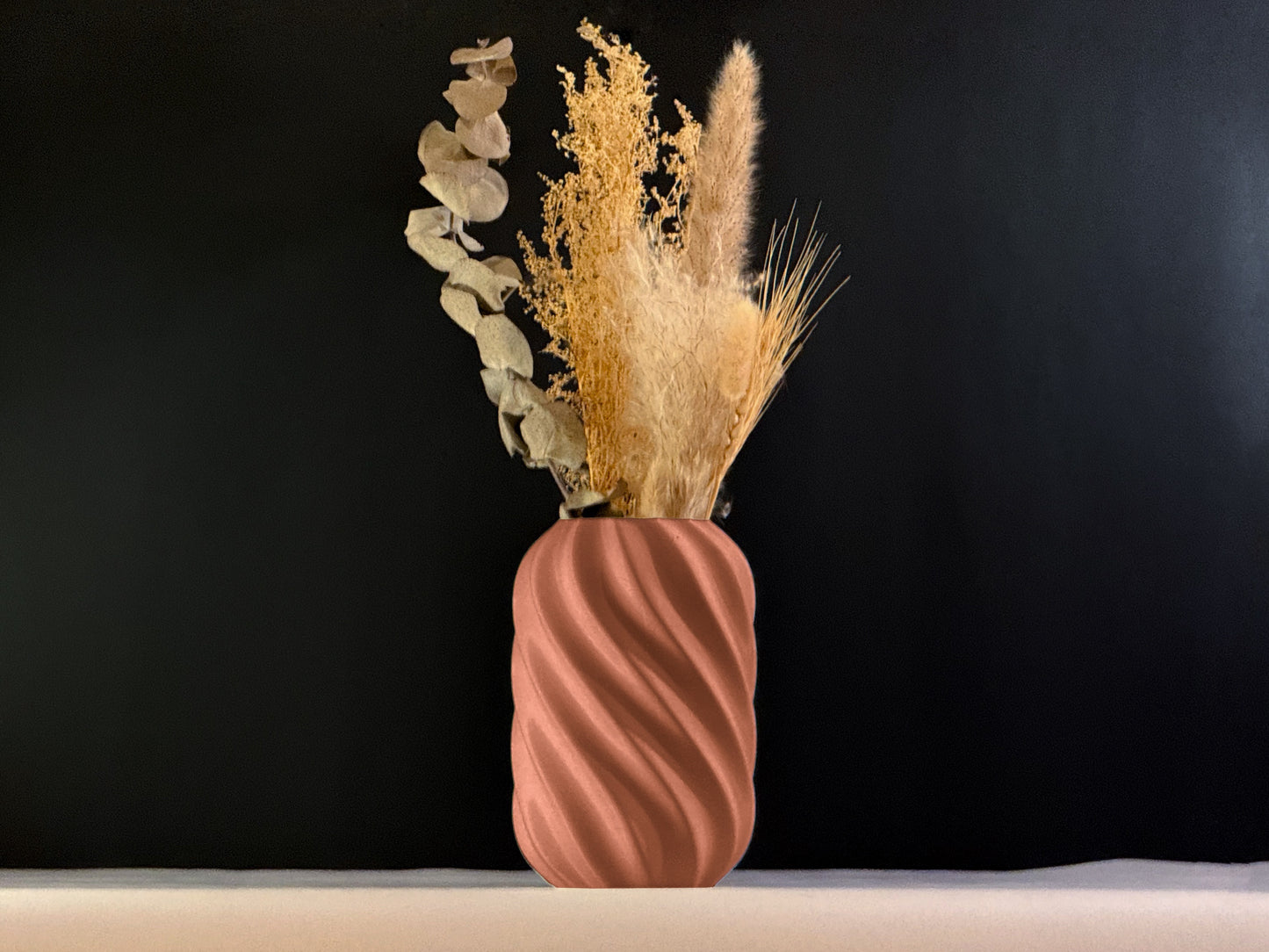 Vase Swirl Design