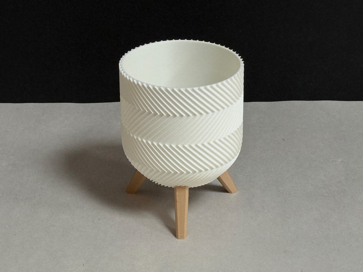 Blumentopf Zigzag Design