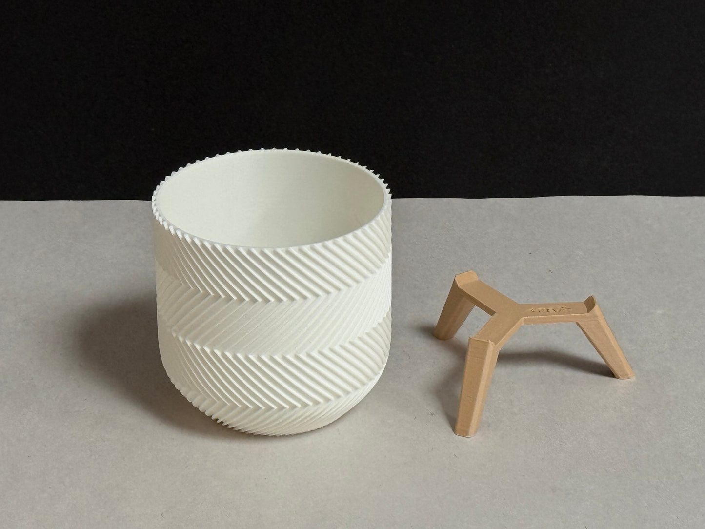 Blumentopf Zigzag Design